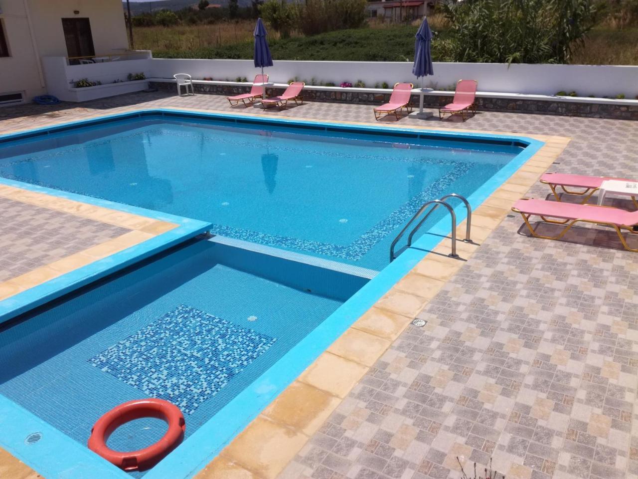 Karmi Apartments Kolymbari Exterior foto