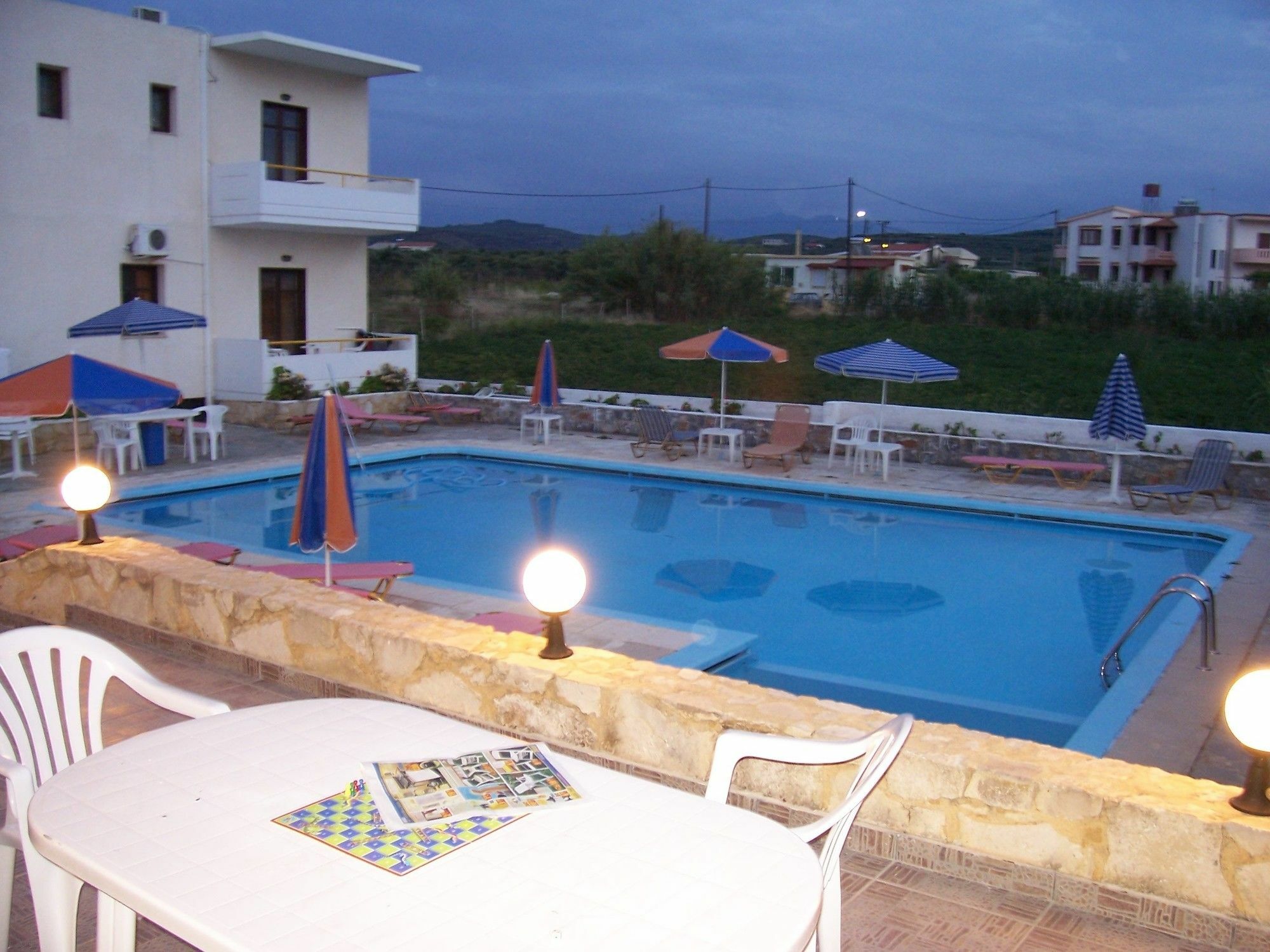 Karmi Apartments Kolymbari Exterior foto