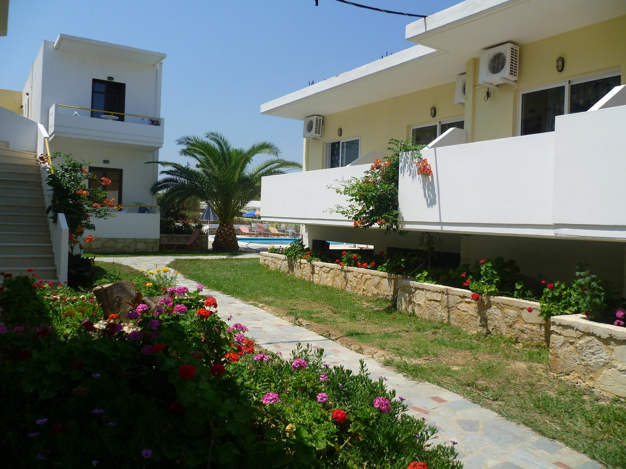 Karmi Apartments Kolymbari Exterior foto